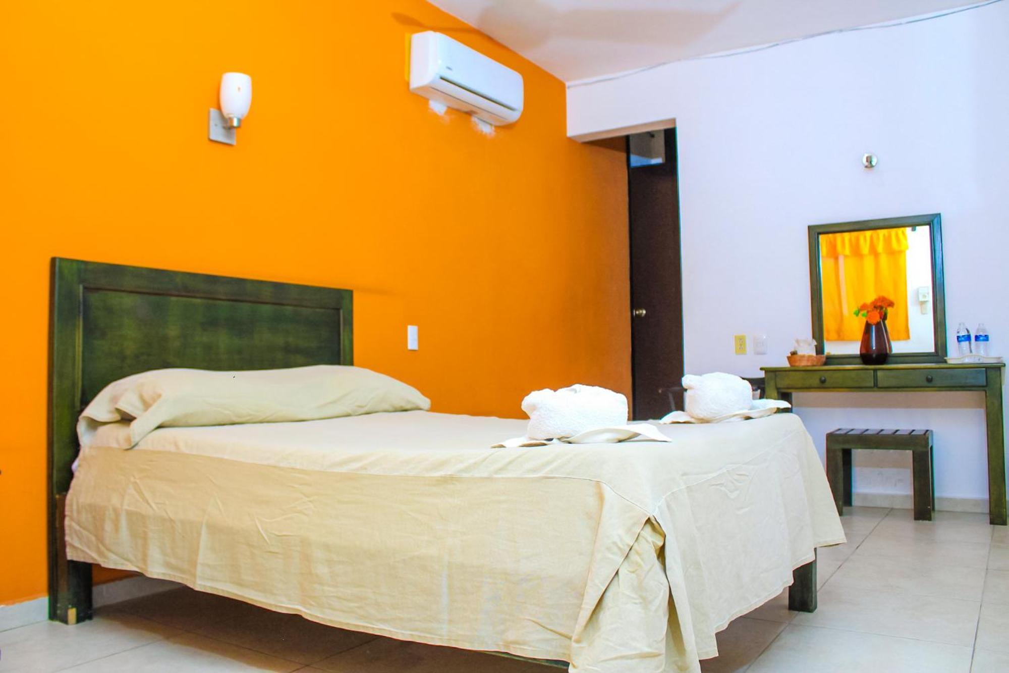 Hotel Rosalia Valladolid  Exterior photo