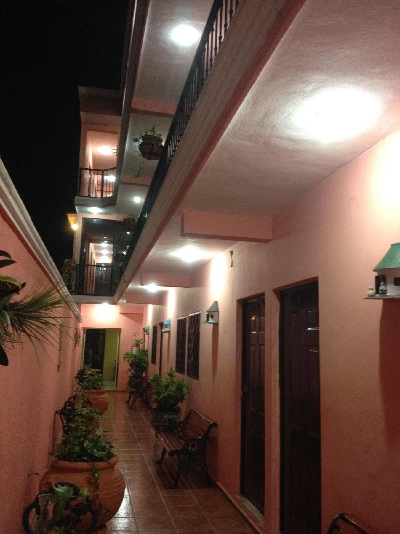 Hotel Rosalia Valladolid  Exterior photo